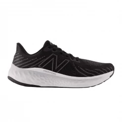 Zapatillas New Balance Fresh Foam X Vongo V5 Negro Blanco AW22